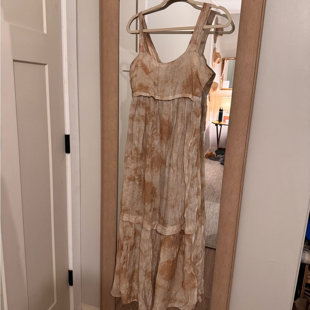 MOON RIVER Elegant Tan Sleeveless Dress
